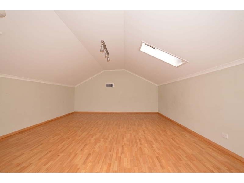 1 Greenwich Way, Success WA 6164