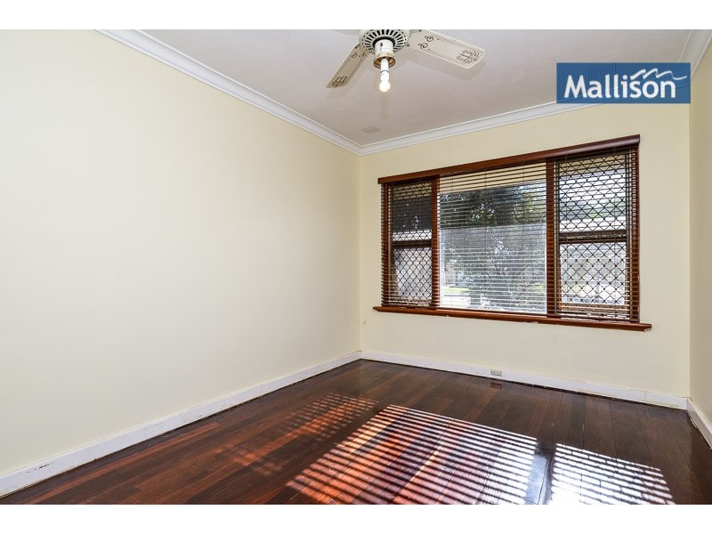 13 Sullivan Street, Beckenham WA 6107