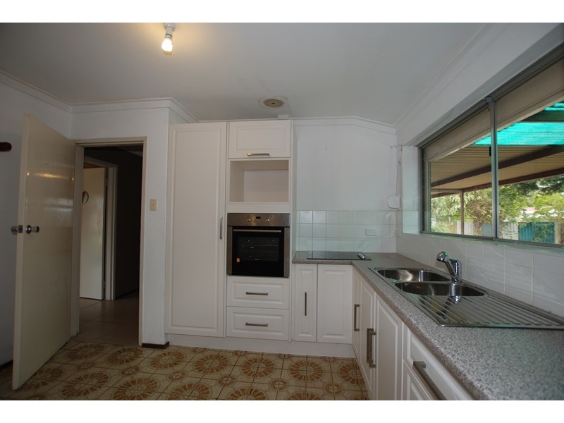 34 Carabeen Road, Maddington WA 6109