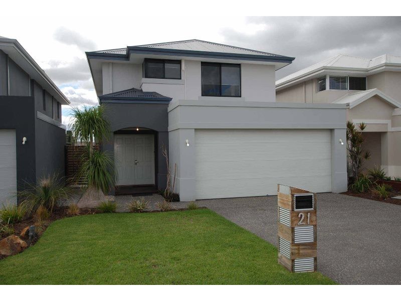 21 Fairlie Road, Canning Vale WA 6155
