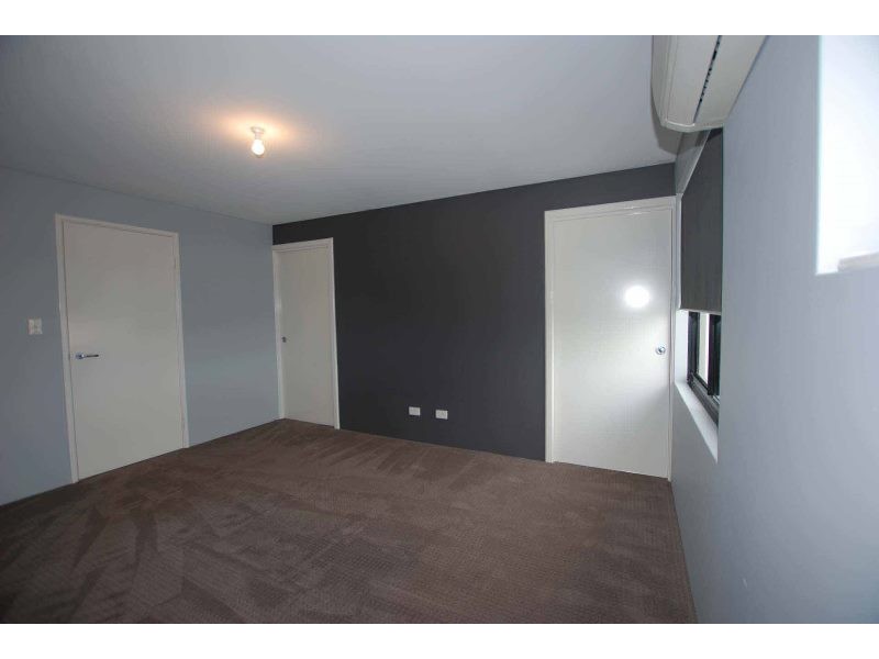 21 Fairlie Road, Canning Vale WA 6155