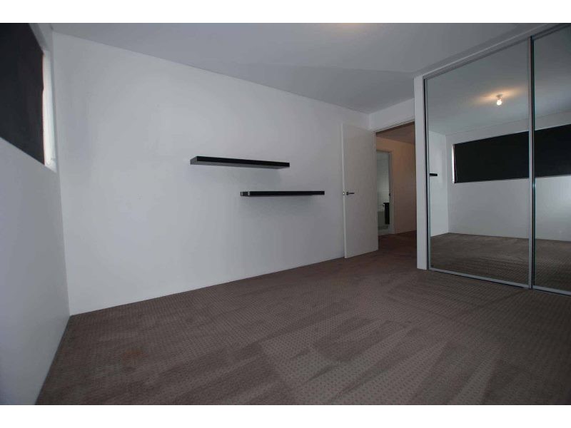 21 Fairlie Road, Canning Vale WA 6155