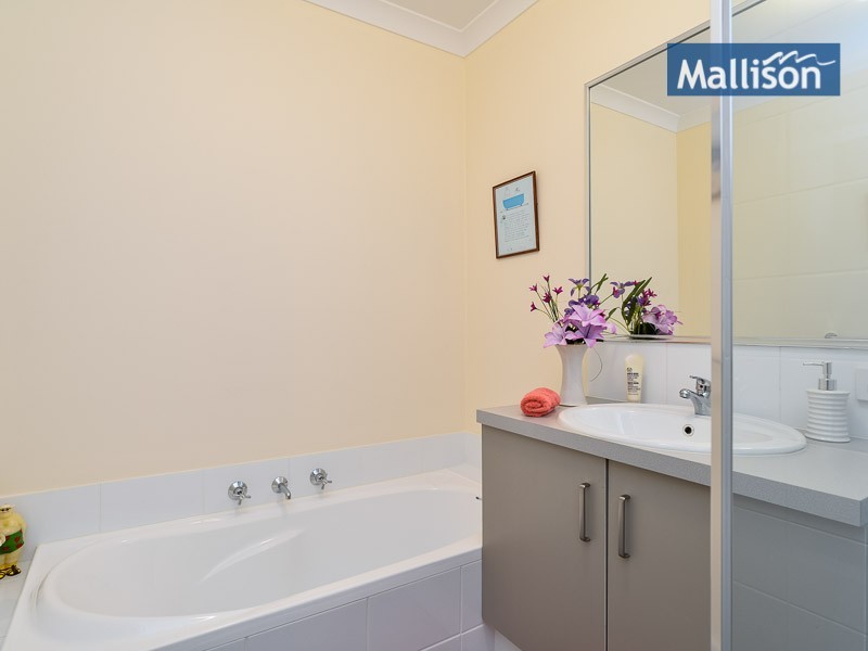 24/121 Eighth Rd, Armadale WA 6112