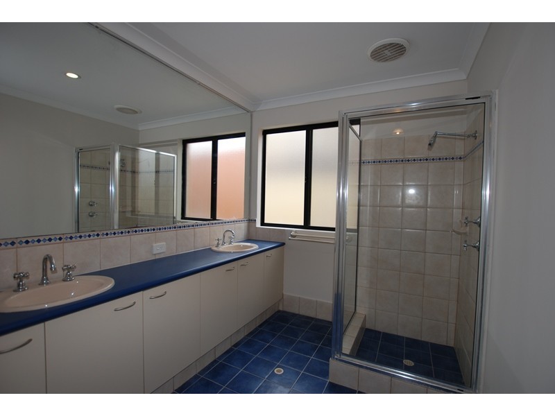 9 Jurien Way, Hammond Park WA 6164