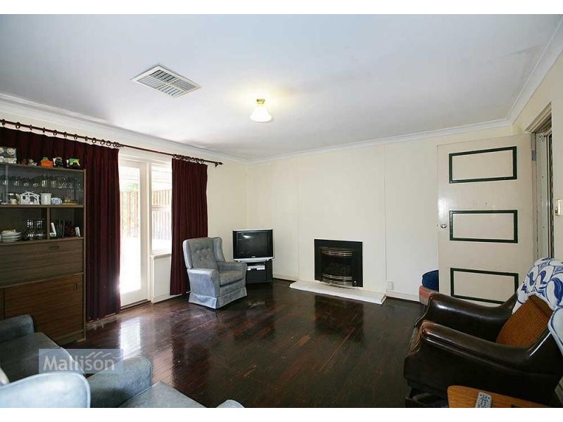 3007 Albany Highway, Kelmscott WA 6111