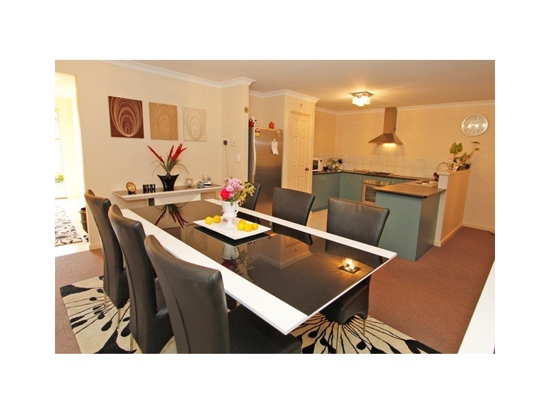 15A Seville Drive, Seville Grove WA 6112