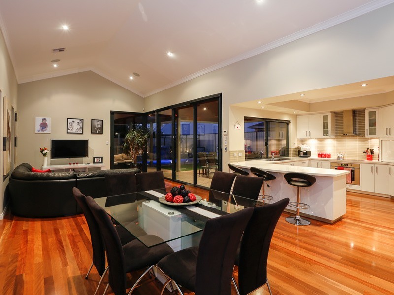 37 Caterpillar Road, Success WA 6164