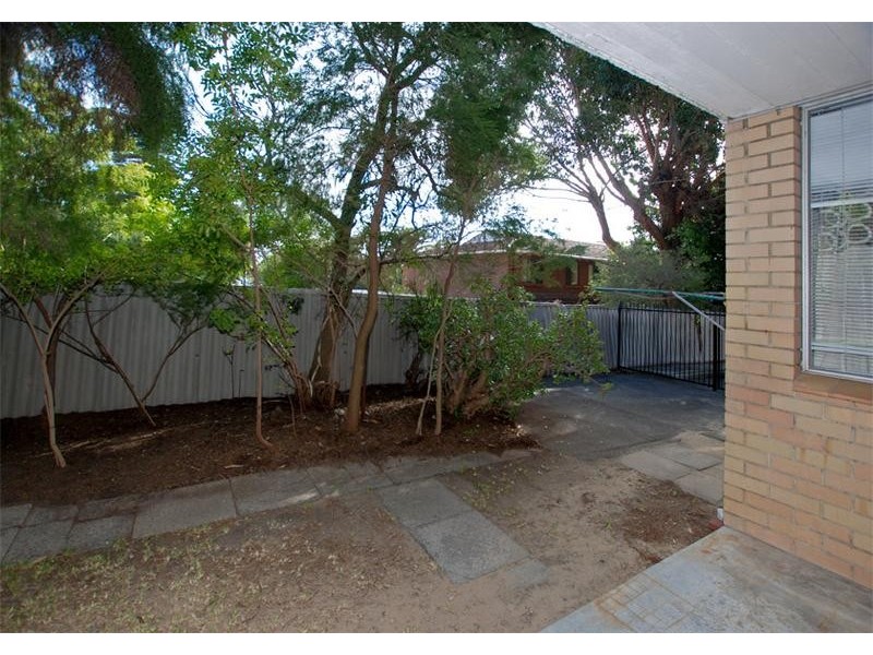 3/2 Minora Place, Rivervale WA 6103