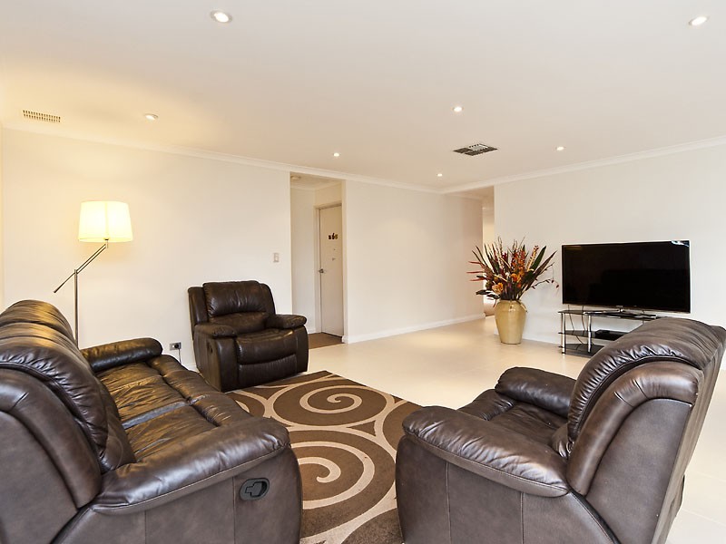 140 Birnam Road, Canning Vale WA 6155