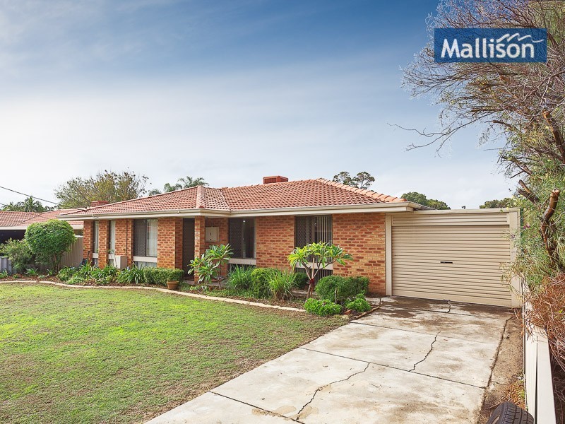 8 Levine Court, Thornlie WA 6108