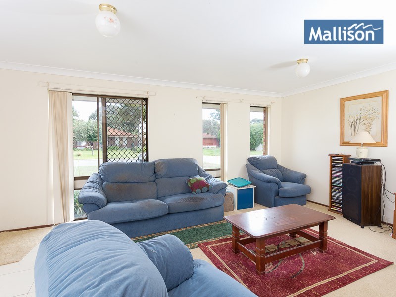 8 Levine Court, Thornlie WA 6108