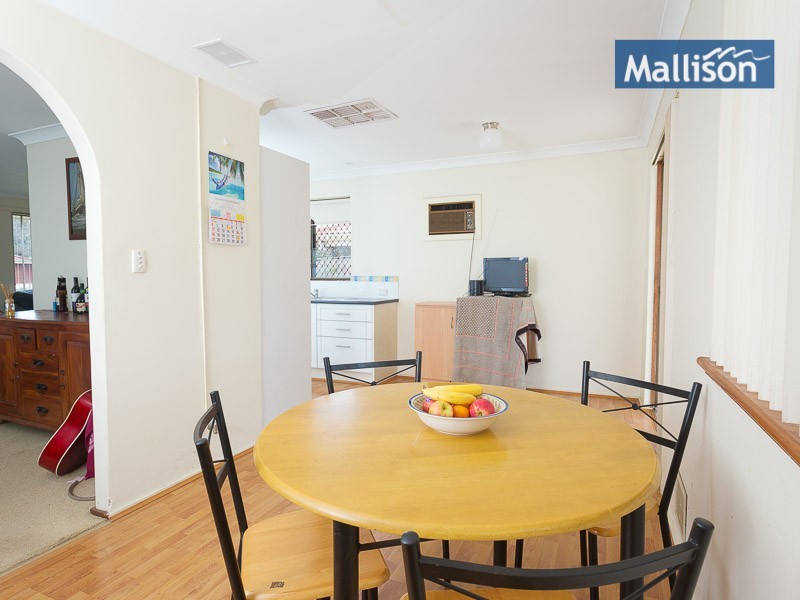 8 Levine Court, Thornlie WA 6108