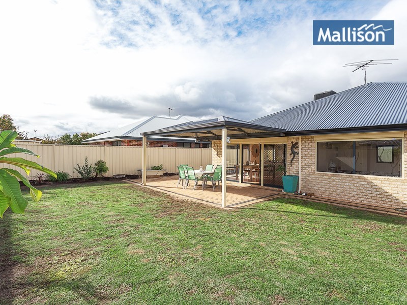 20 Sandleford Way, Hammond Park WA 6164