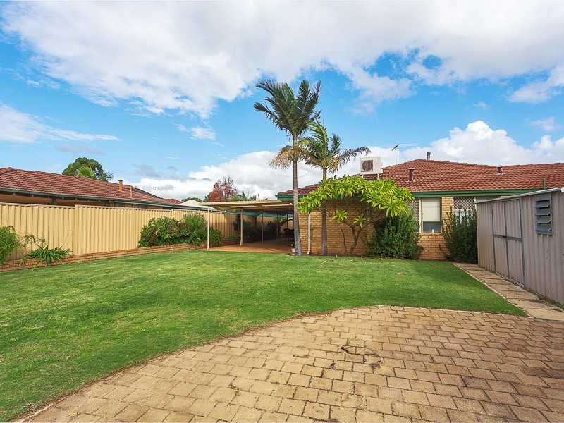 8 Voyager Drive, Thornlie WA 6108