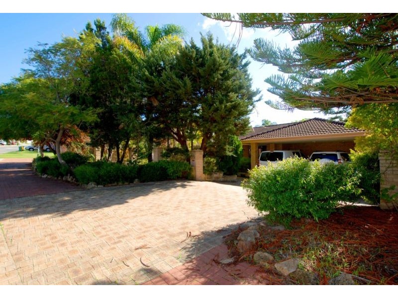 29 Le Souef Drive, Kardinya WA 6163