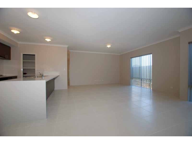 4 Arkose Crescent, Harrisdale WA 6112