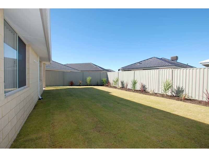 4 Arkose Crescent, Harrisdale WA 6112