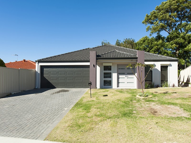 31 Regina Road, Kelmscott WA 6111