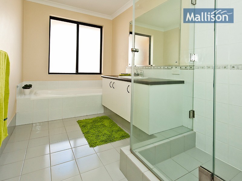 31 Regina Road, Kelmscott WA 6111