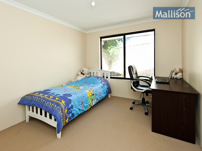 31 Regina Road, Kelmscott WA 6111