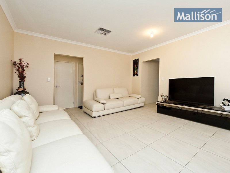 31 Regina Road, Kelmscott WA 6111