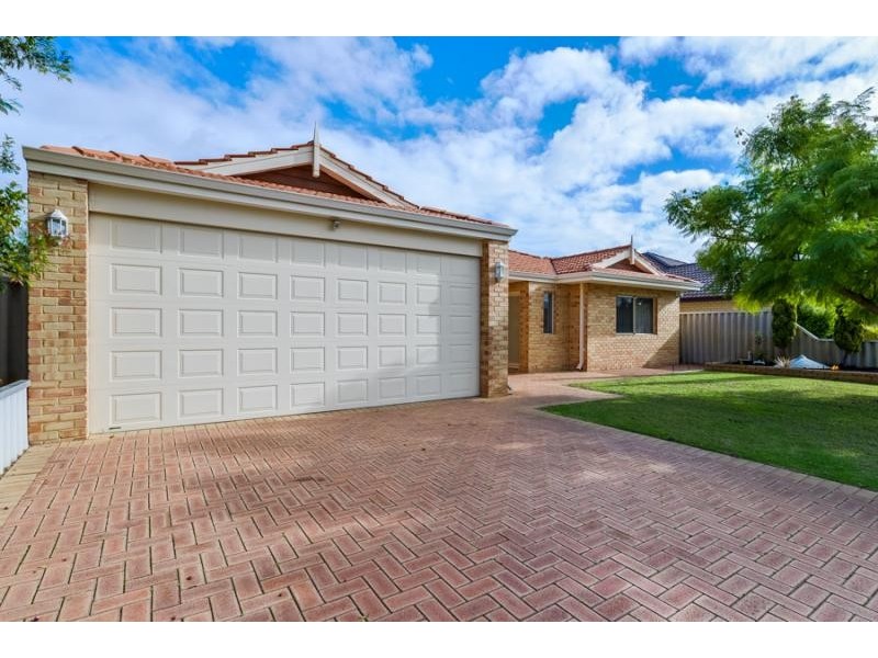 52 Totara Avenue, Canning Vale WA 6155