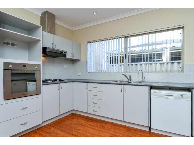 52 Totara Avenue, Canning Vale WA 6155