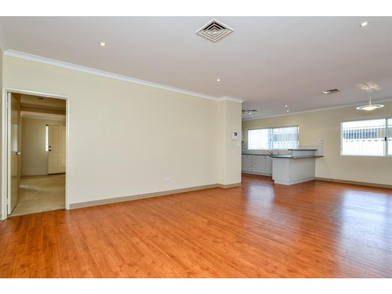 52 Totara Avenue, Canning Vale WA 6155