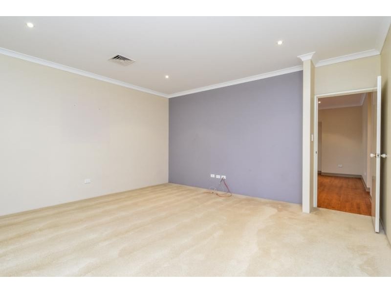 52 Totara Avenue, Canning Vale WA 6155