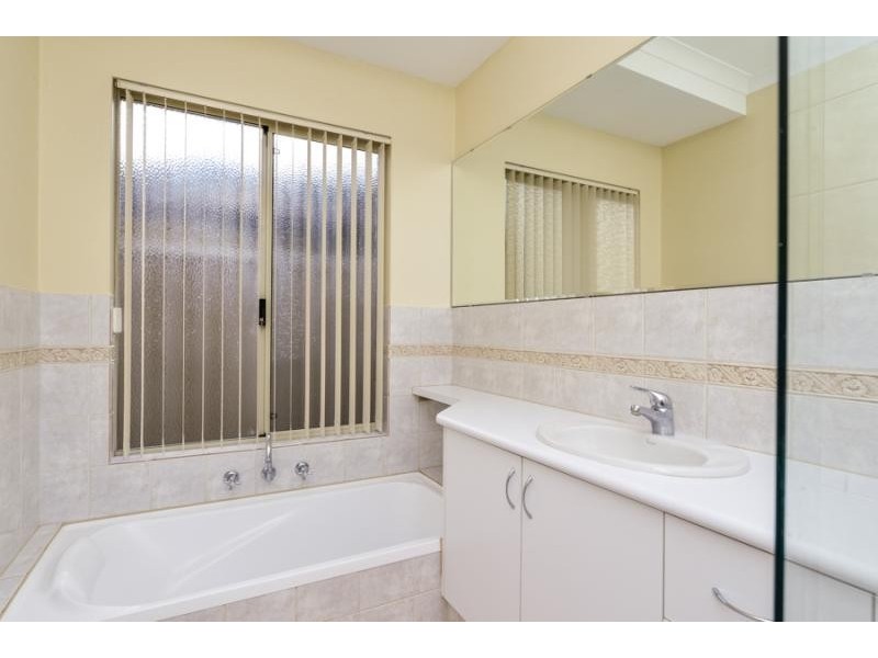 52 Totara Avenue, Canning Vale WA 6155