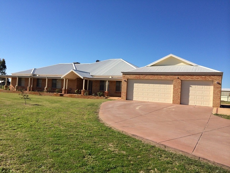 70 Honeymyrtle Loop, Forrestdale WA 6112