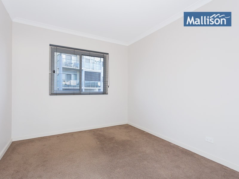 6/5 Ibera Way, Success WA 6164