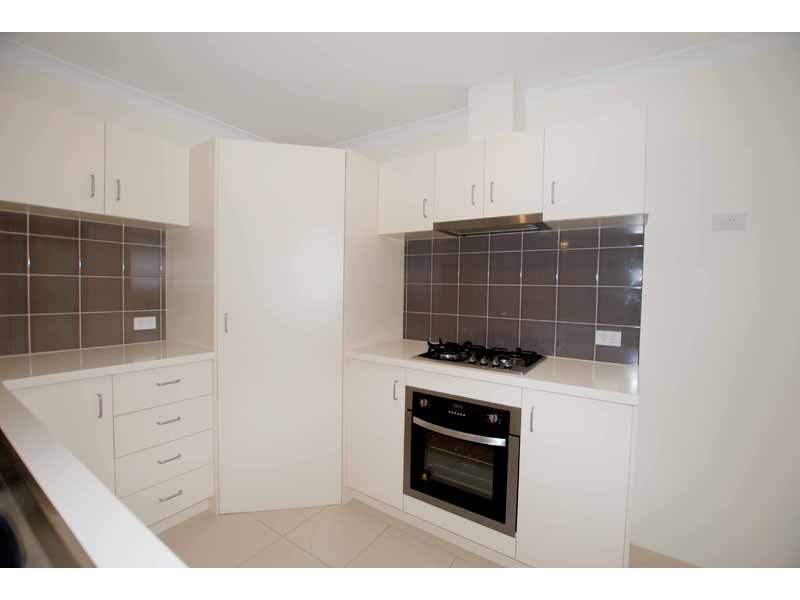 9/2 Malting Court, Canning Vale WA 6155