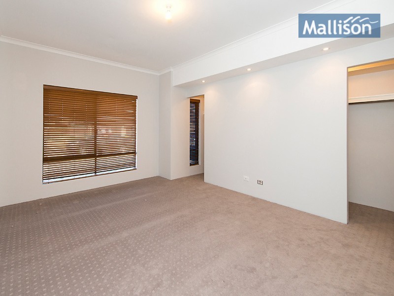 9 Briza Lane, Forrestfield WA 6058