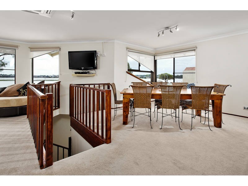 3/4 Soldiers Cove Terrace, Dudley Park WA 6210