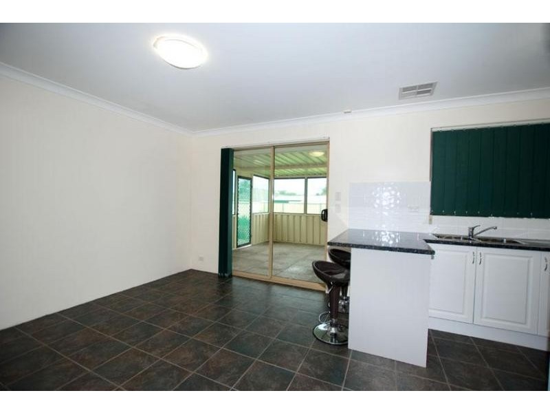 8 Cicada Court, Huntingdale WA 6110