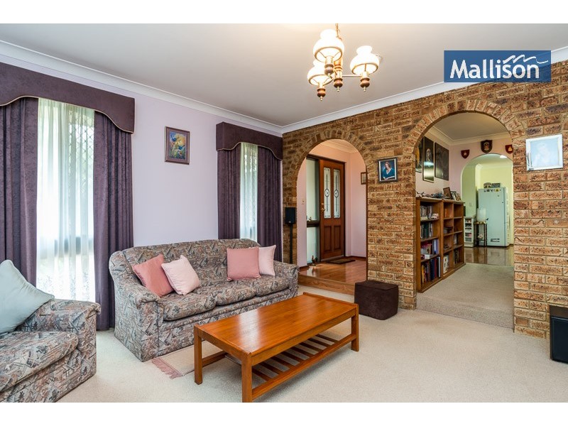 24 Nicholls Crescent, Bull Creek WA 6149