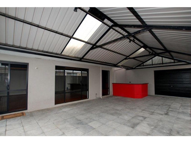 6 Elmore Way, High Wycombe WA 6057