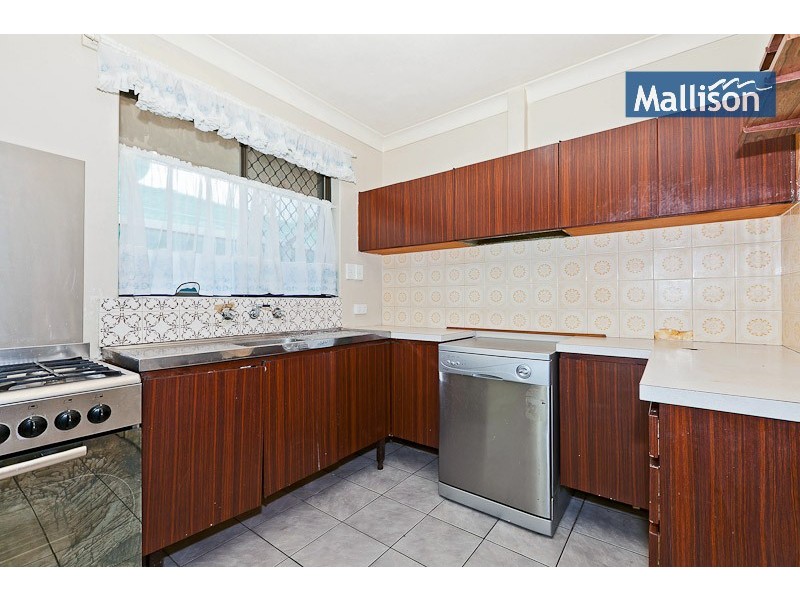 54 Jacqueline Drive, Thornlie WA 6108