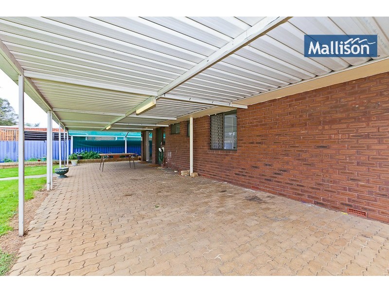 54 Jacqueline Drive, Thornlie WA 6108