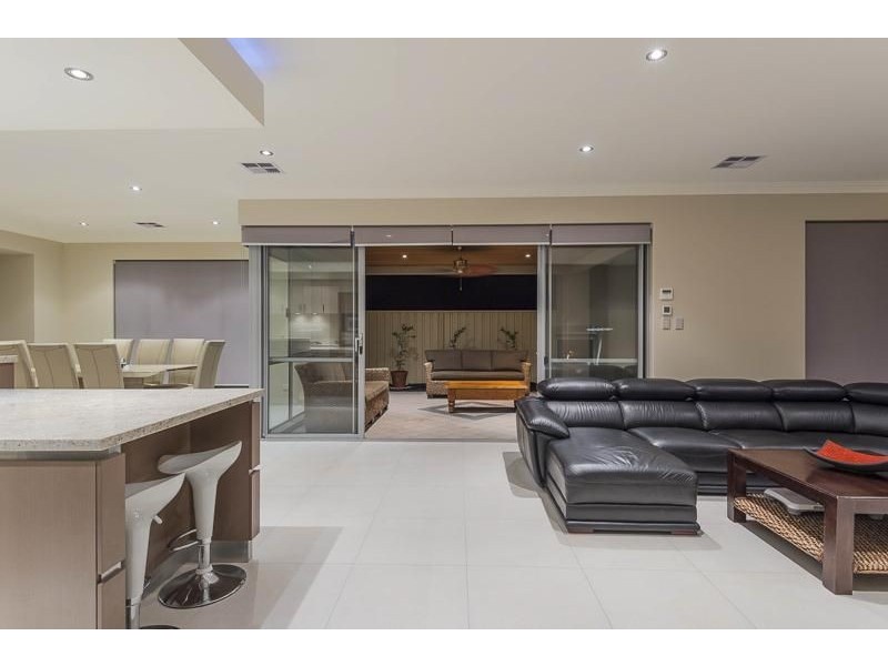 5 Islandview Rise, Yangebup WA 6164