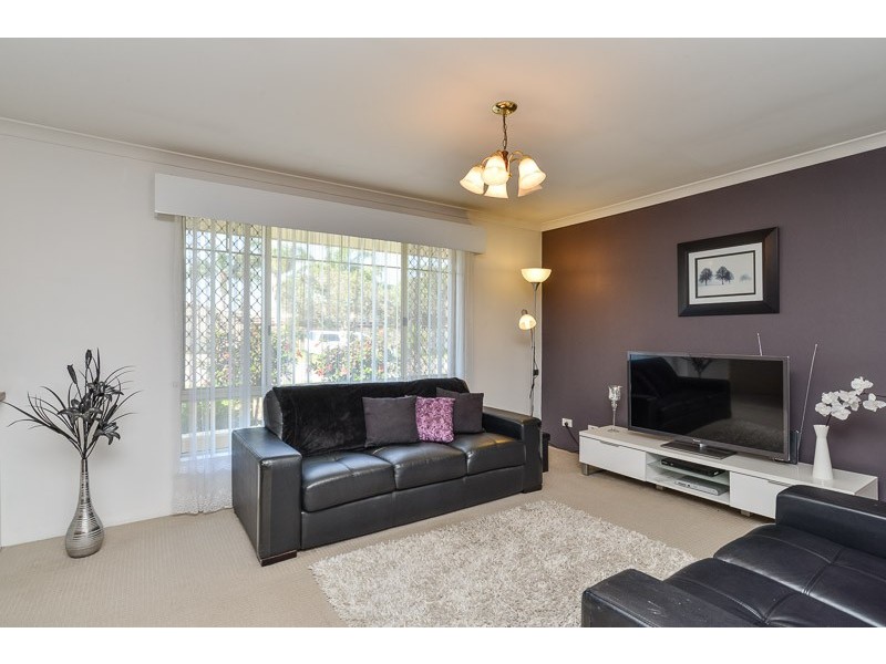 20 Jooleen Way, Thornlie WA 6108