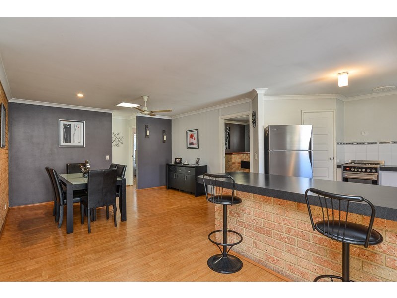 20 Jooleen Way, Thornlie WA 6108