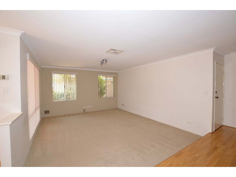 16 Lexington Avenue, Canning Vale WA 6155