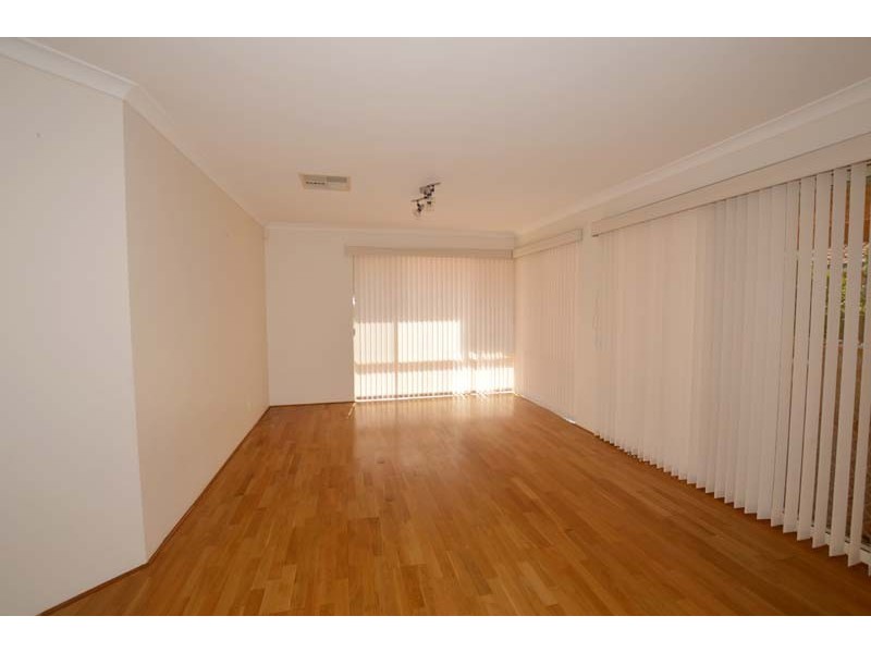 16 Lexington Avenue, Canning Vale WA 6155