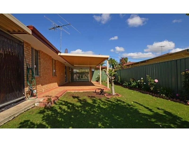 14 Carakine Grove, Thornlie WA 6108