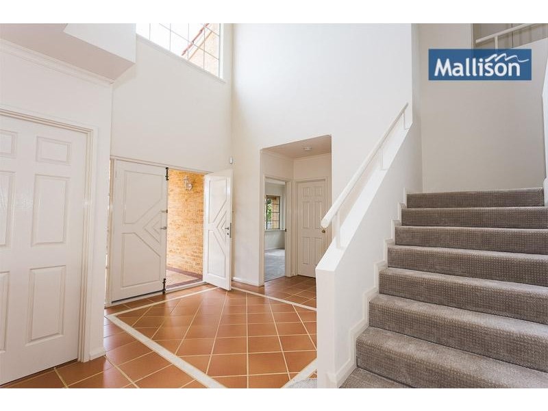 9 Fardon Tor, Winthrop WA 6150