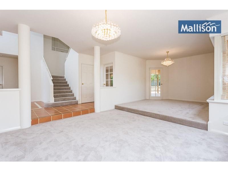 9 Fardon Tor, Winthrop WA 6150