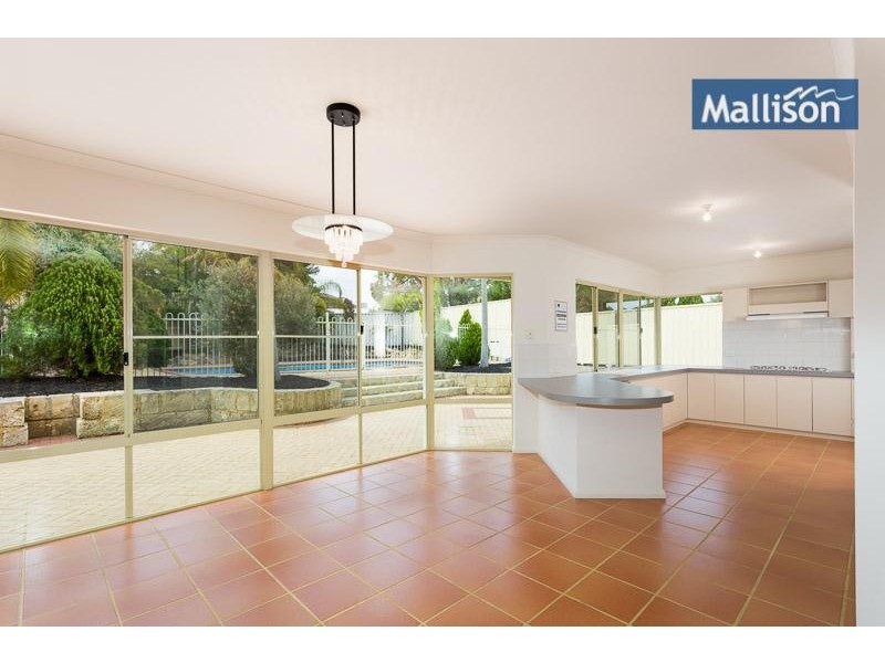 9 Fardon Tor, Winthrop WA 6150