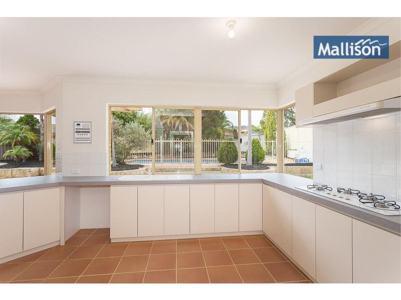 9 Fardon Tor, Winthrop WA 6150